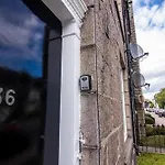 The Summit Apartment Holburn - Lovely 1 Bedroom